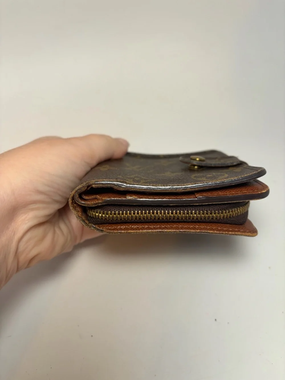 Louis Vuitton Zippy monogram compact wallet